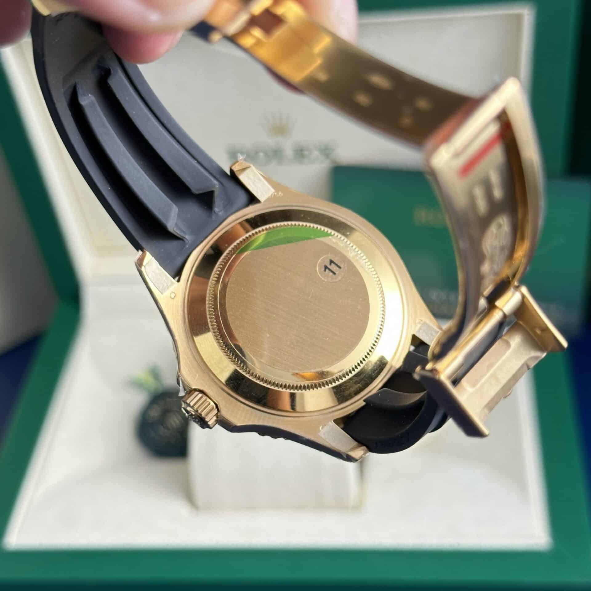 Rolex-Yacht-Master-226658-Yellow-Gold-Oysterflex-7 (2)