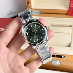 Omega Replica Watch Seamaster Aqua Terra Green Dial Metal Wire 41mm