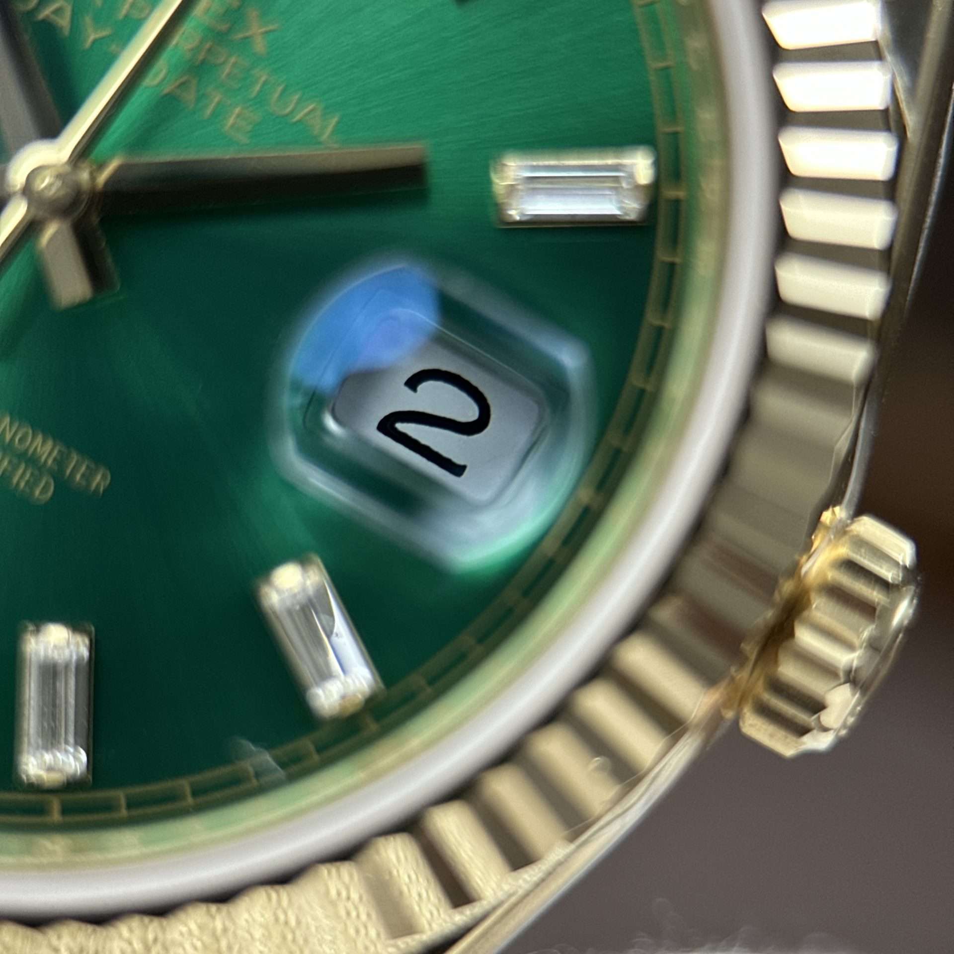 Dong-Ho-Nam-Rolex-Day-Date-Replica-11-Mat-Xanh-La-Bo-Chuyen-Dong-Calibre-3255-Nha-May-RC-40mm-10