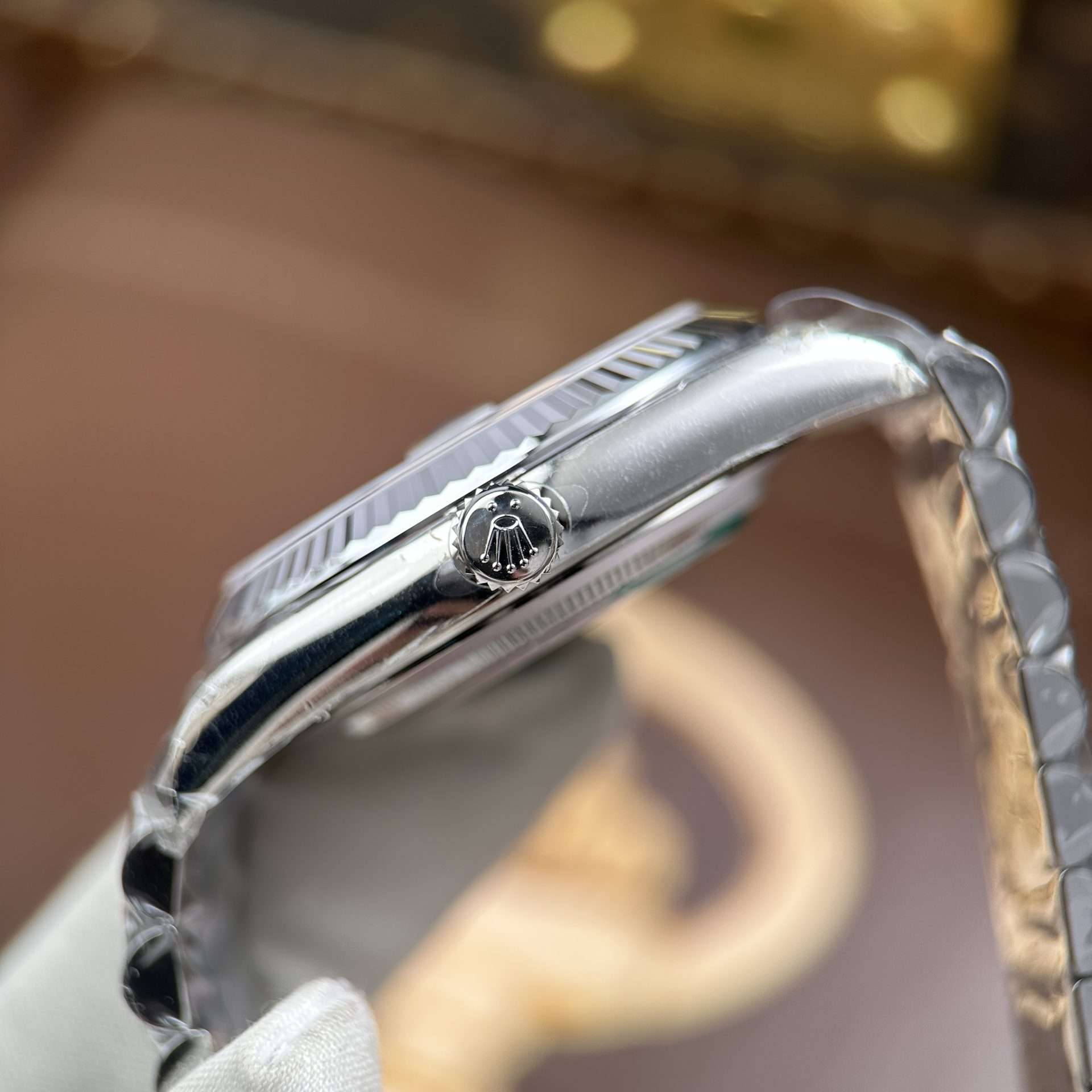 Dong-Ho-Rolex-Day-Date-Mat-Xanh-Bang-Che-Tac-Bo-Chuyen-Dong-Calibre-3255-Nha-May-RC-40mm-5