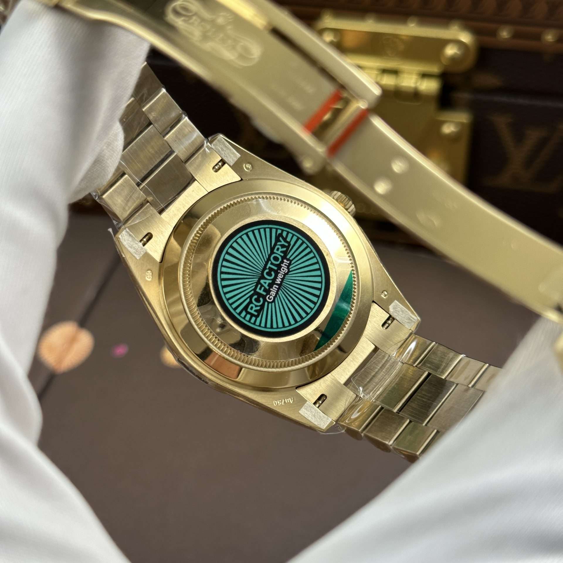 Dong-Ho-Rolex-Day-Date-Rep-11-Mat-Kham-Xa-Cu-Bo-Chuyen-Dong-Calibre-3255-Nha-May-RC-40mm-3