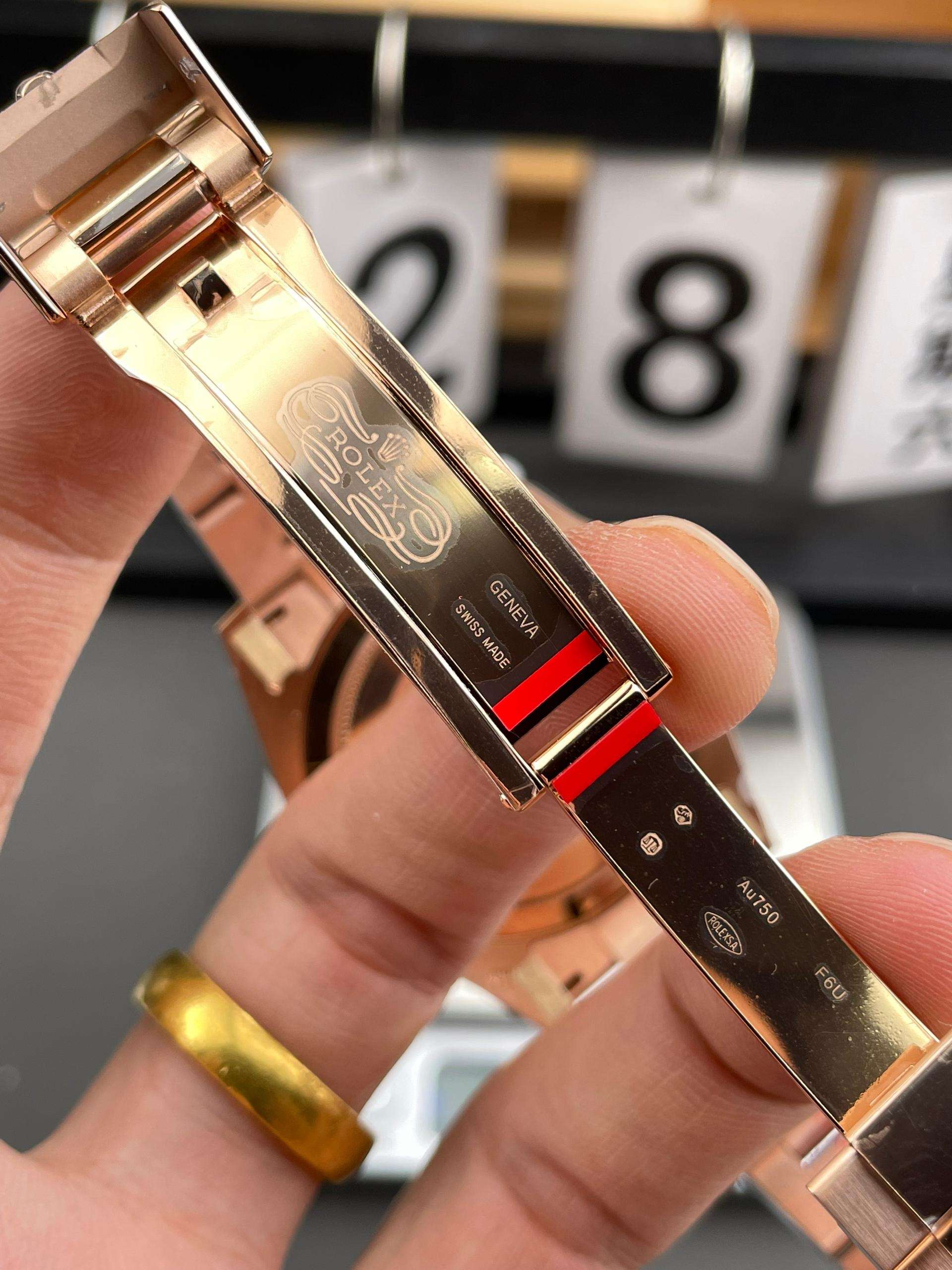 587243ef-06aa-4a39-bf55-0f27f5baf62b